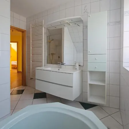 In Auf Ruegen, Cleaning Included Hébergement de vacances *